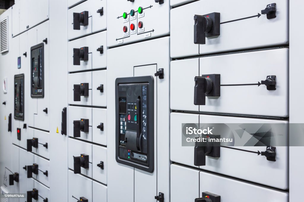 Circuits Breakers